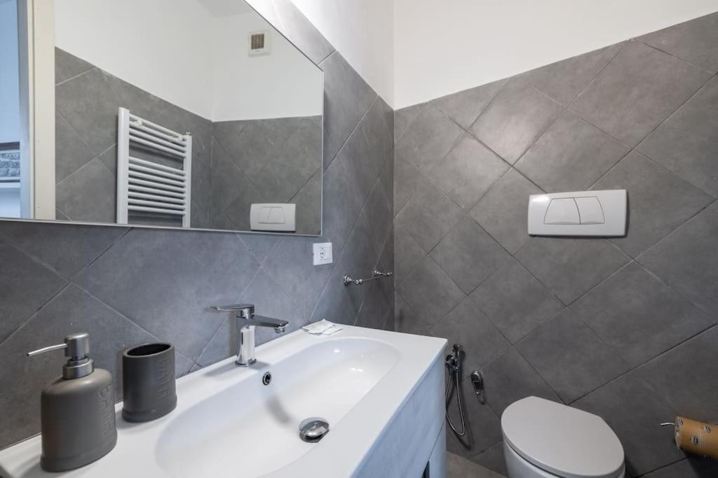 Colosseum Charming Apartment Rome Buitenkant foto